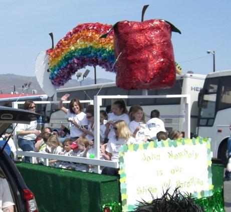 Washington State Apple Blossom Festival1